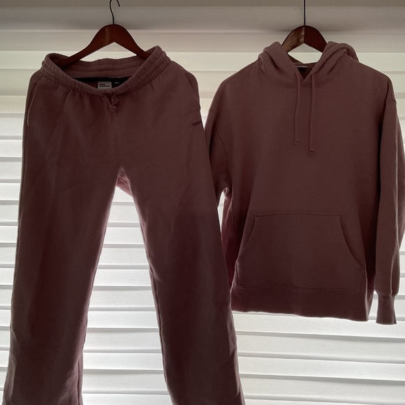 Aritzia Cozy Fleece Set - Picture 3 of 4